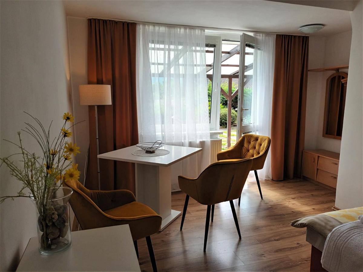 Apartman Alena Karlovy Vary Dış mekan fotoğraf